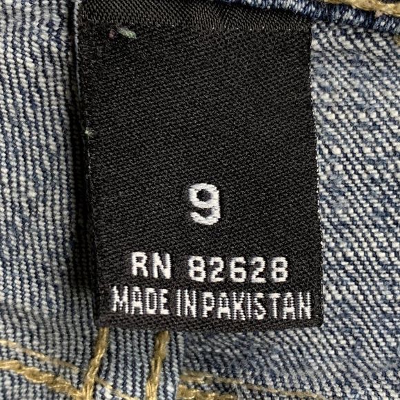 Womens Southpole Jeans Size 9 Boot Vintage Stretch Crop 3176 Mid Rise Short - Picture 6 of 7